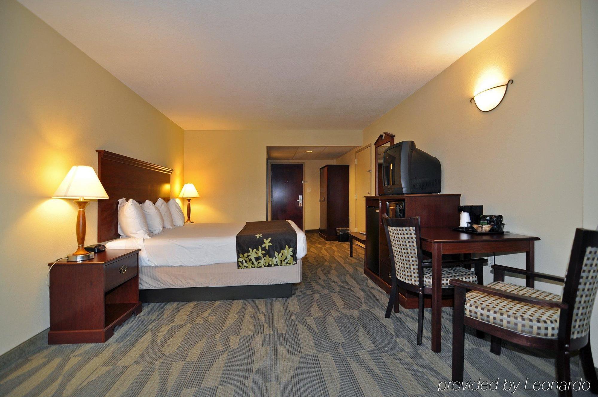 Gold Leaf Of Dewey Hotel 2*